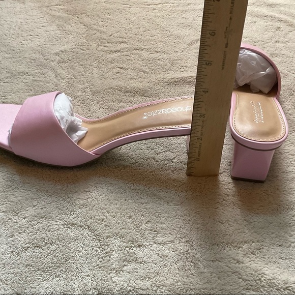 Pink slip on sandals with 2” block heel - Picture 5 of 6